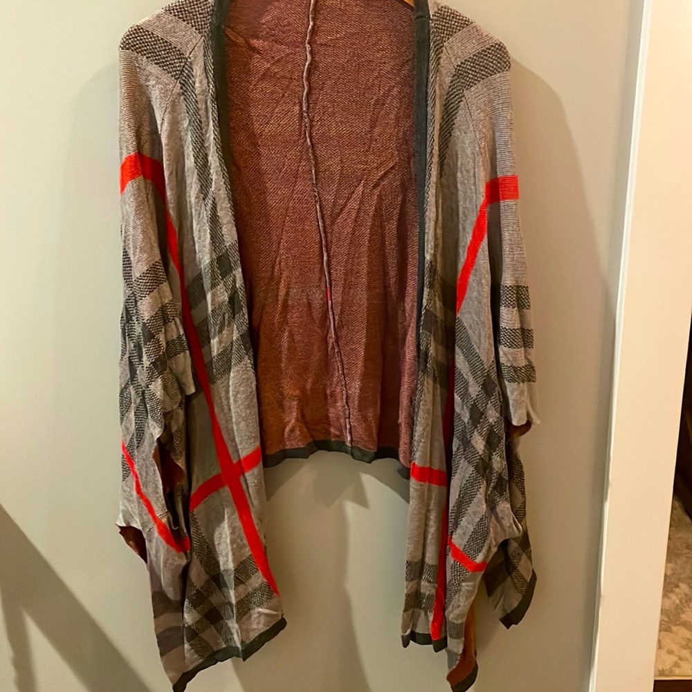 L plaid poncho